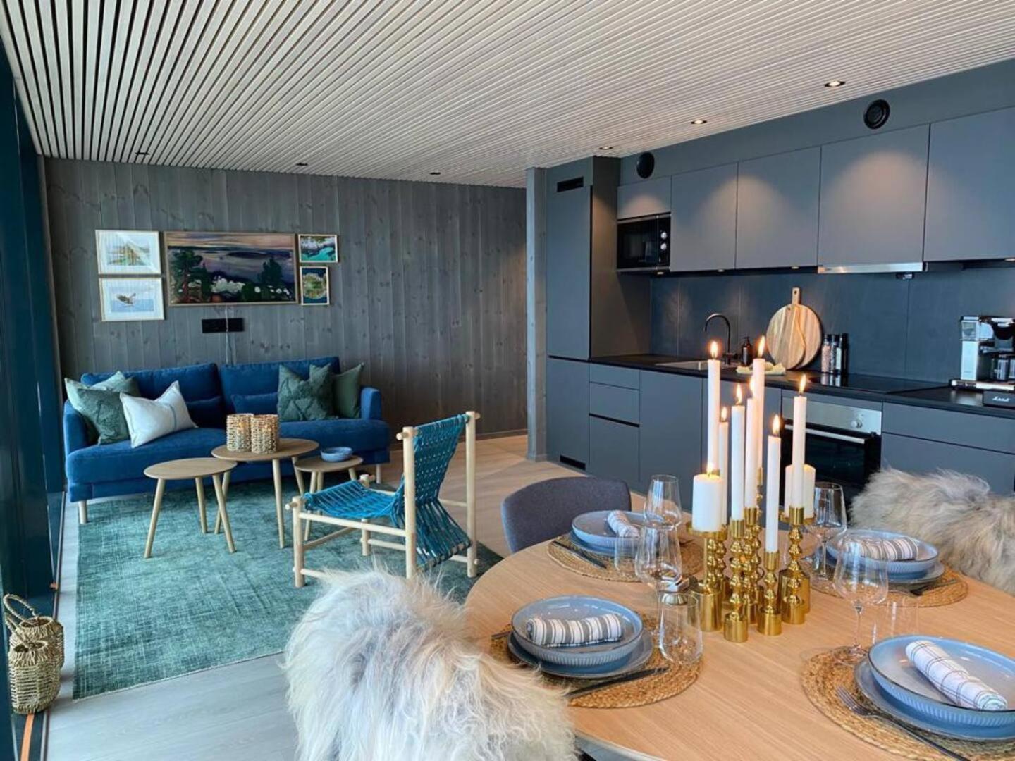 Waterfront Apartment With Panoramic Sea View Henningsvær Kültér fotó